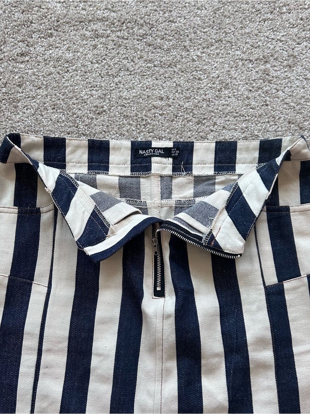 Nasty Gal Collection Striped Denim Mini Skirt High Rise Blue White Cotton Size 6 - Picture 5 of 8